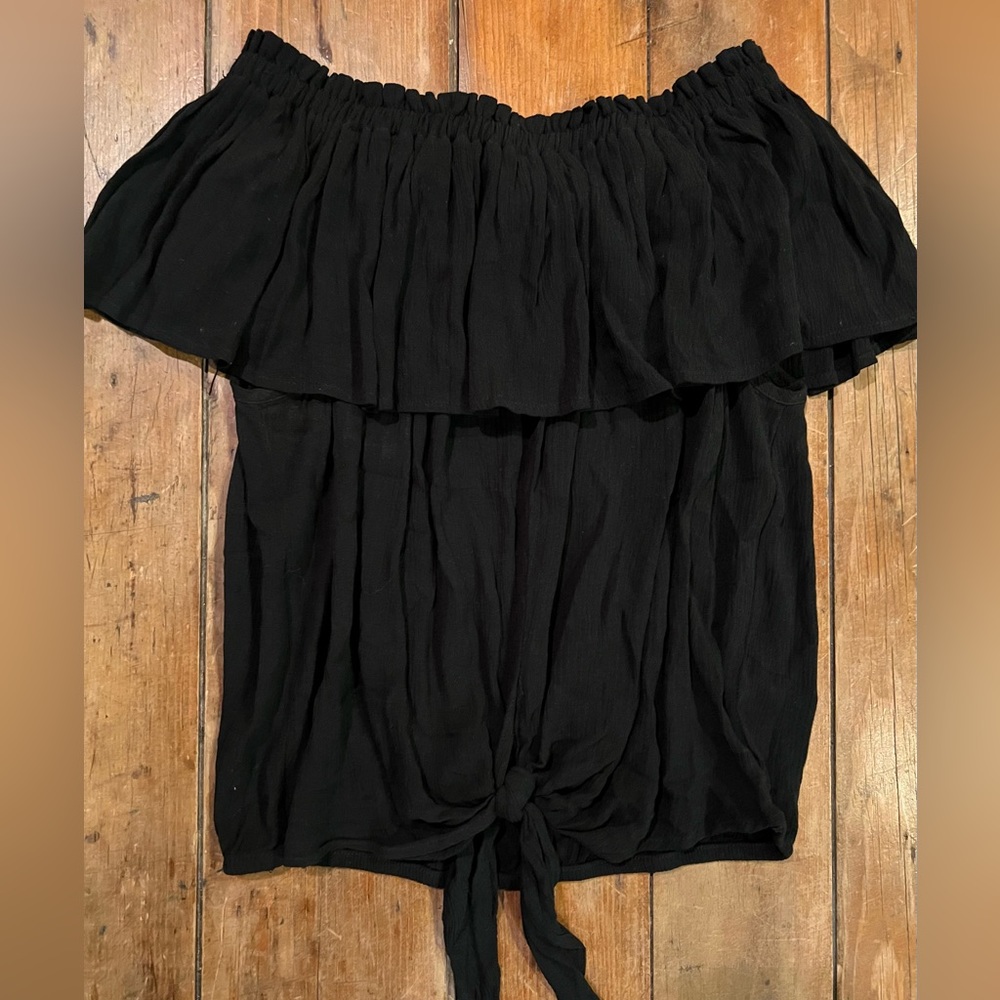 Express Off the Shoulder Black Top. Size XS